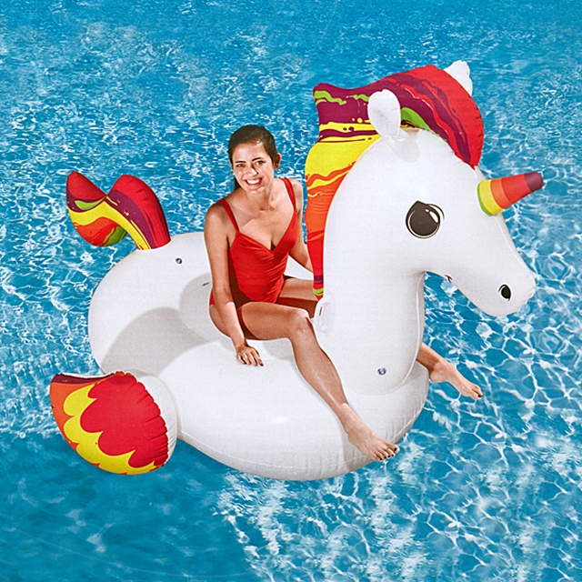 Schwimmendes Riesen Einhorn