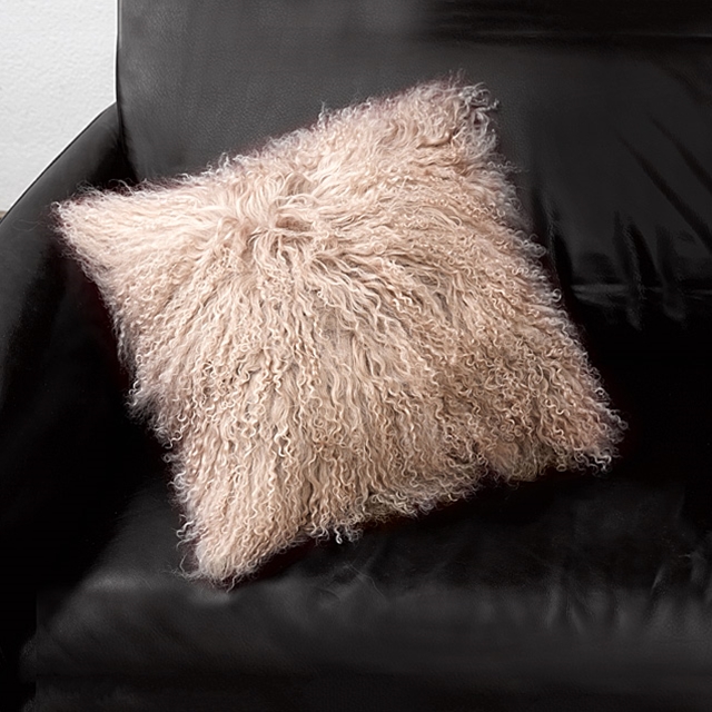 Coussin en peau d'agneau