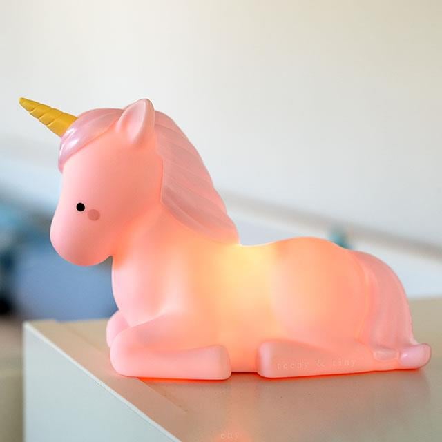 Luce notturna Unicorno rosa accovacciato