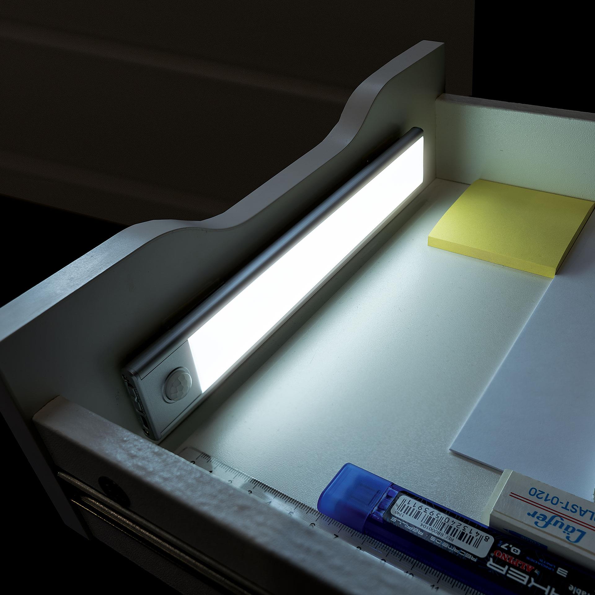 MAXTECH LED-Leisten mit Bewegungssensor 2 Stk. à 23,5 cm, für automatische Beleuchtung in Schränken, Fluren oder als Unterbauleuchte.