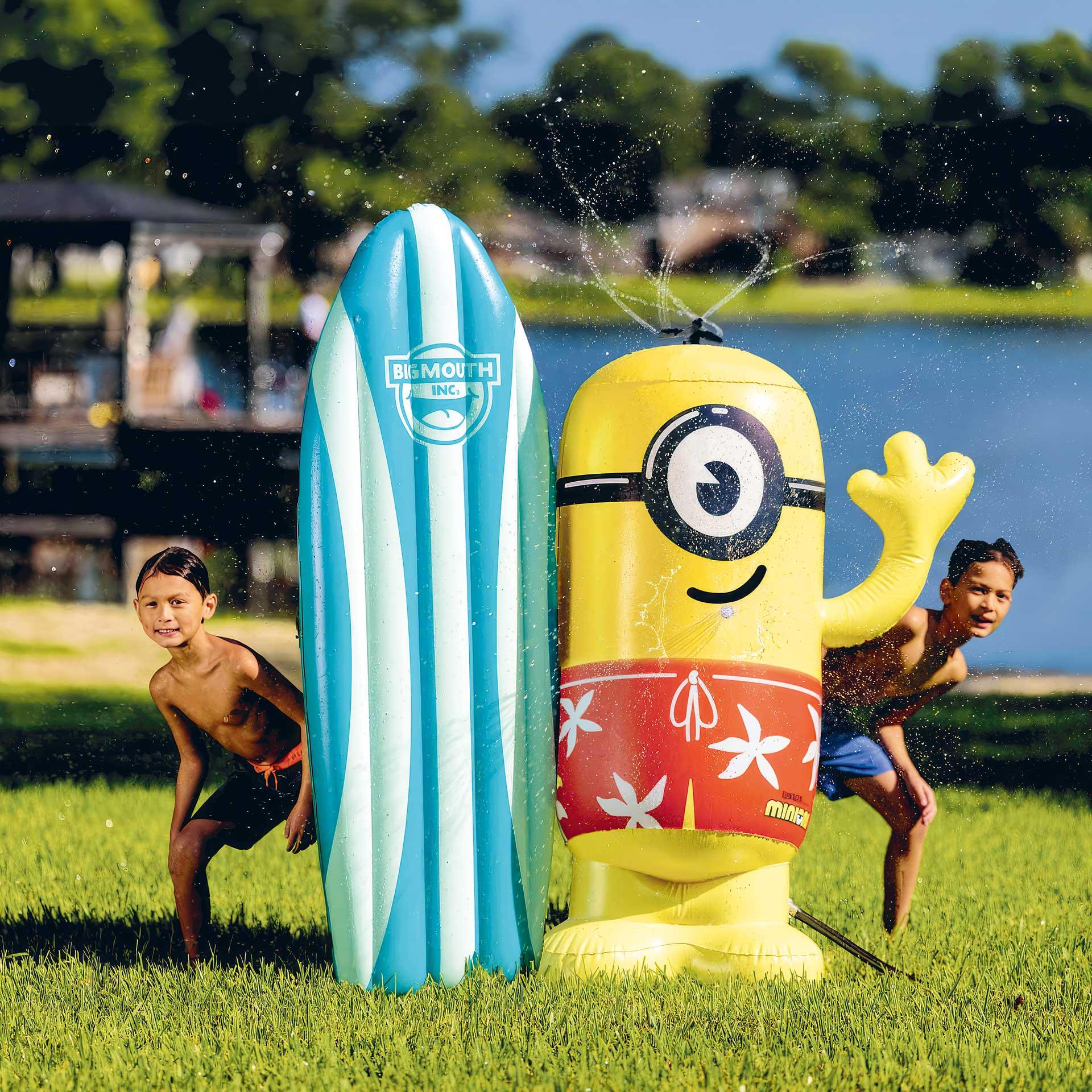 Minion Surfboard Sprinkler XXL
