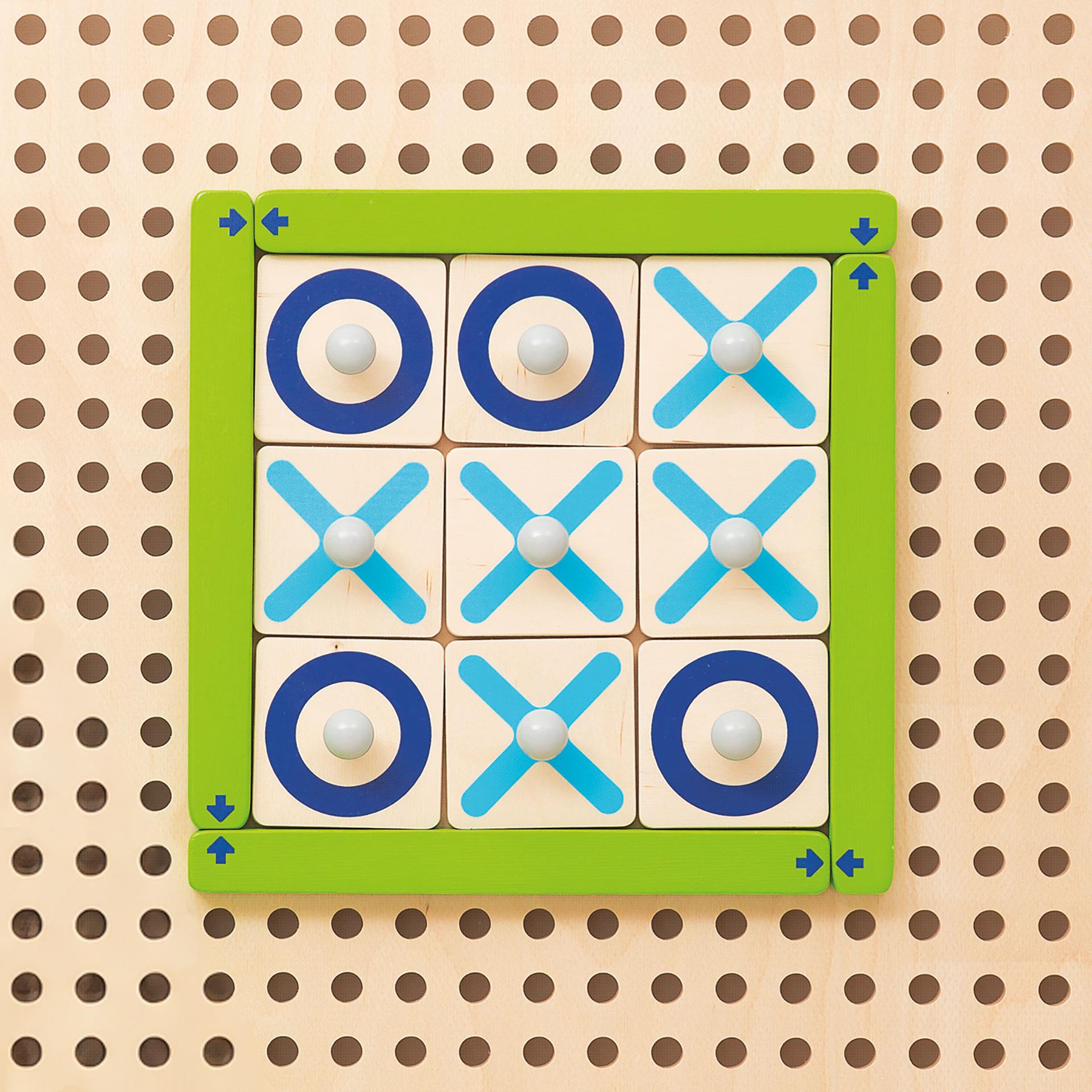 Beleduc PLUG it “Tic Tac Toe e gioco dei chiodini” 178 pezzi