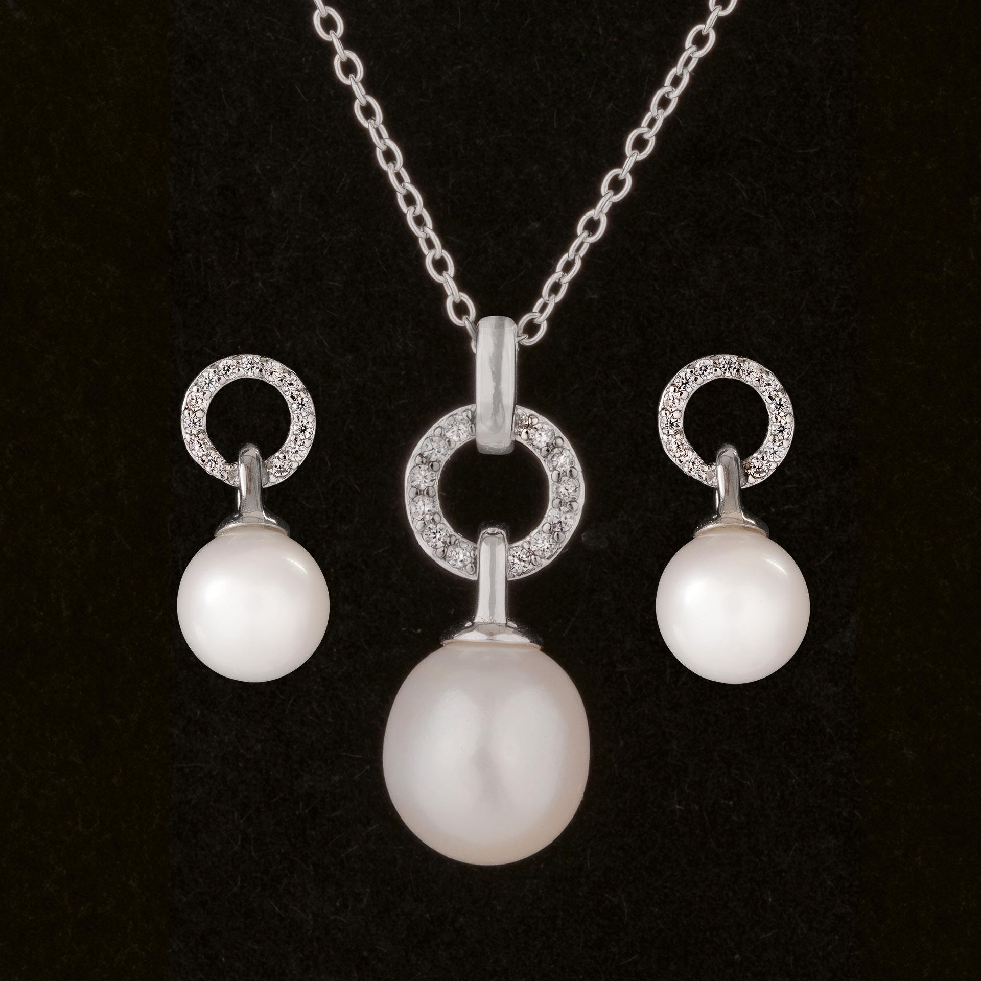 Parure avec pendentif anneau et boucles d'oreilles d'Angelo Fortuna