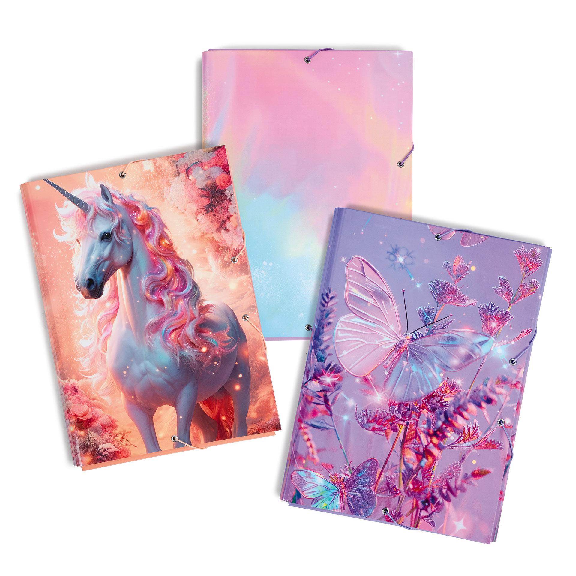 Trois classeurs pour filles avec des motifs de licorne, de papillon et de ciel mystérieux avec des voiles brumeux, des bandes élastiques aux coins et un design solide, idéal pour ranger les dessins et les travaux manuels