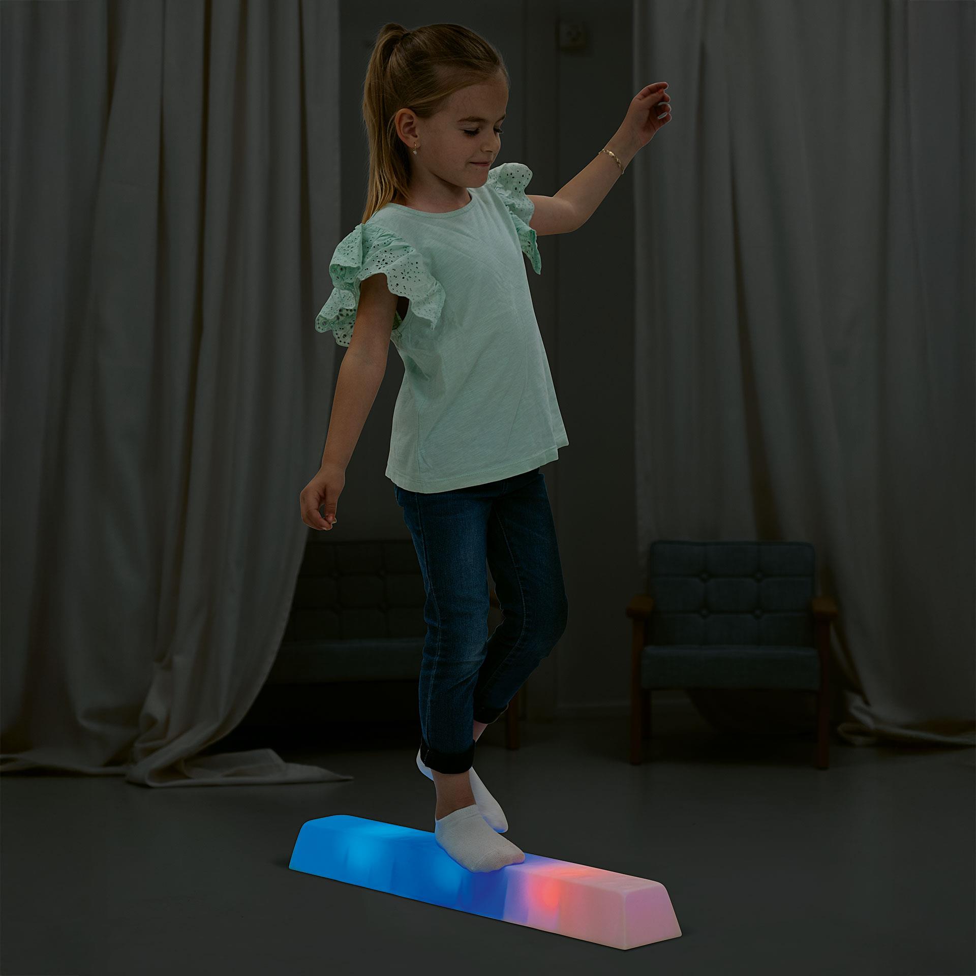Leuchtender LED-Balancierbalken aus Kunststoff, ideal für Kinderbewegungsspiele ab 3 Jahren
