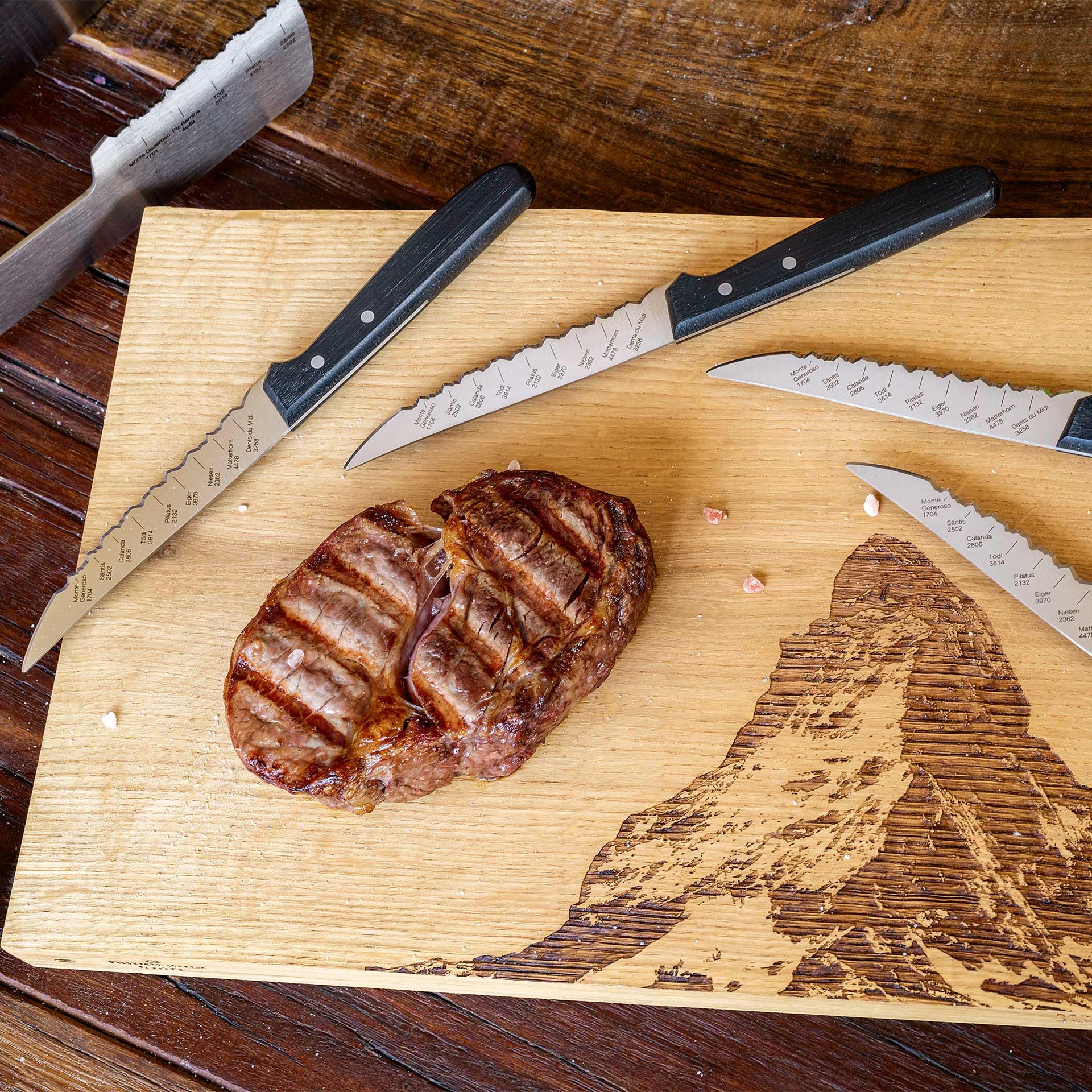 Steak-/Pizzamesser BEST OF SWITZERLAND 4 Stk. mit gezahnter Stahlklinge in Schweizer Bergform und Griff aus Polypropylen