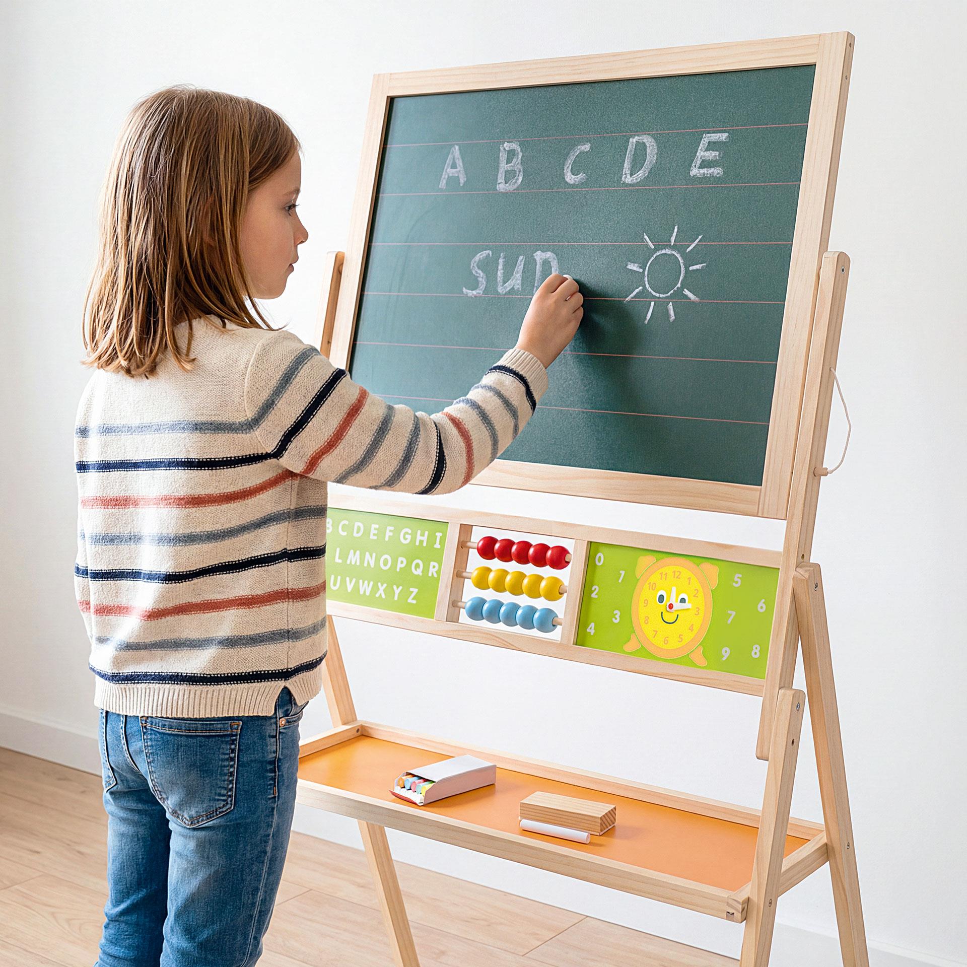 Multifunktionale Schreibtafel mit Magnetbuchstaben, Zählrahmen und Lernuhr