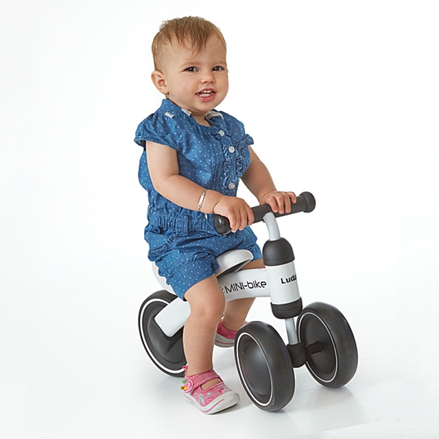 A mini store bike