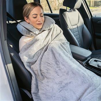 Couverture de voyage Adventure Trek avec couverture en flanelle, oreiller cervical gonflable et oreiller moelleux