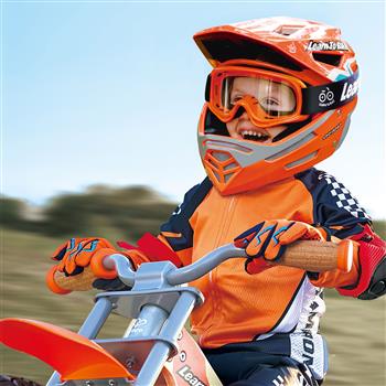 Oranger Kinder-Bikerhelm im Offroad-Stil mit grossen Belüftungsöffnungen und Visier, seitlich «Learn To Bike»-Beschriftung