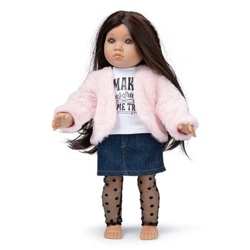 Outfit per bambole con giacca rosa morbida, maglietta bianca, gonna di jeans blu scuro e leggings a pois