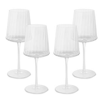 Quattro eleganti bicchieri da vino in cristallo trasparente con una moderna forma conica a calice